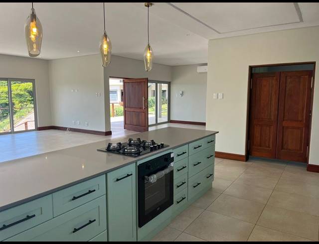 4 BEDROOM HOUSE FOR SALE IN ZINI RIVER ESTATE
